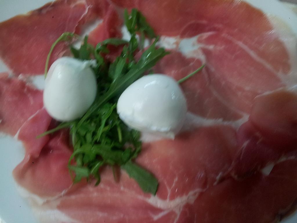 Hotel Ristorante Paradiso Albanella 外观 照片