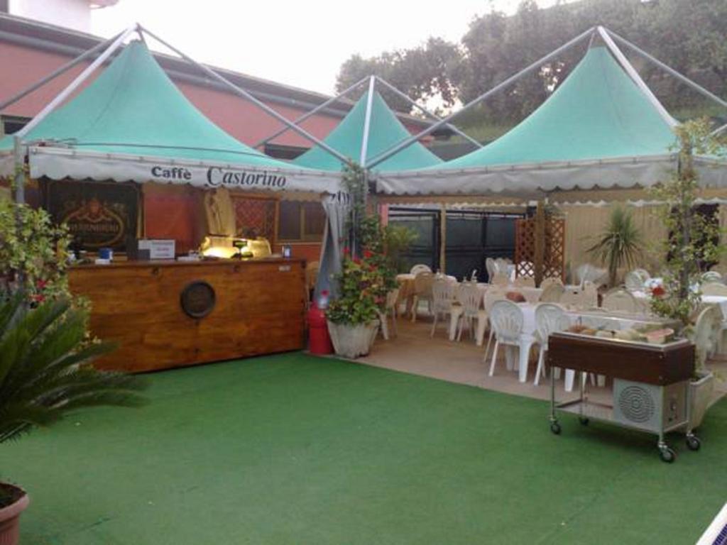 Hotel Ristorante Paradiso Albanella 外观 照片