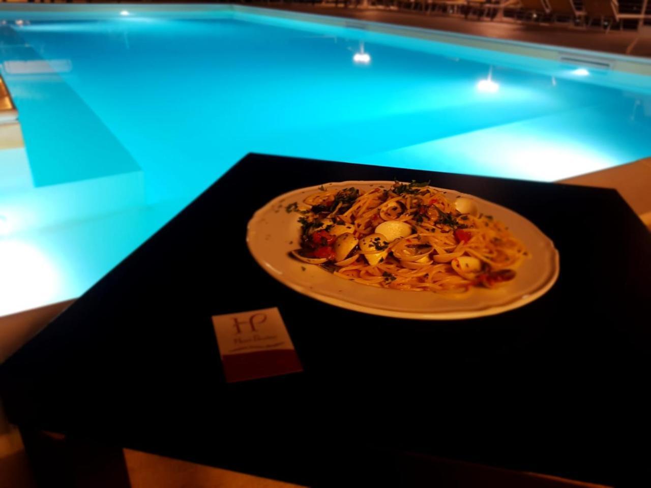 Hotel Ristorante Paradiso Albanella 外观 照片